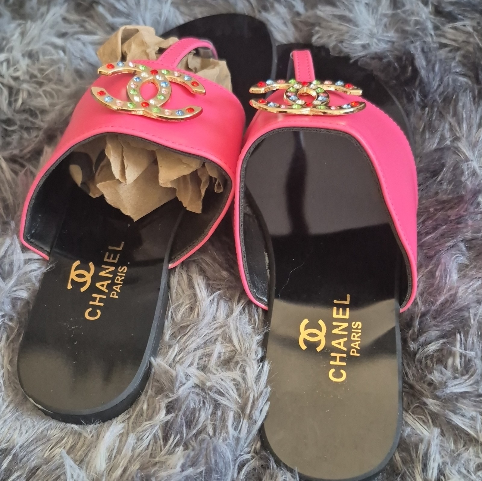 CHANEL Women’s Pink/Black/Gold CC Logo Rhinestone Slip-On Slide Sandals 7