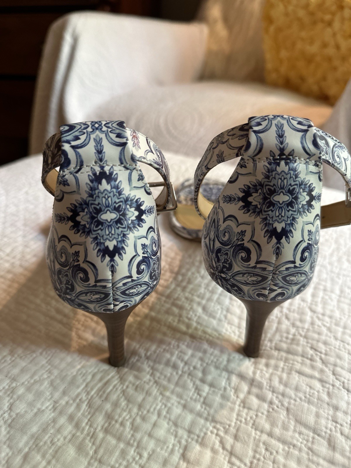 Talbots Women’s Blue/White Strappy Open Toe Ankle Strap Buckle Stiletto 9.5M