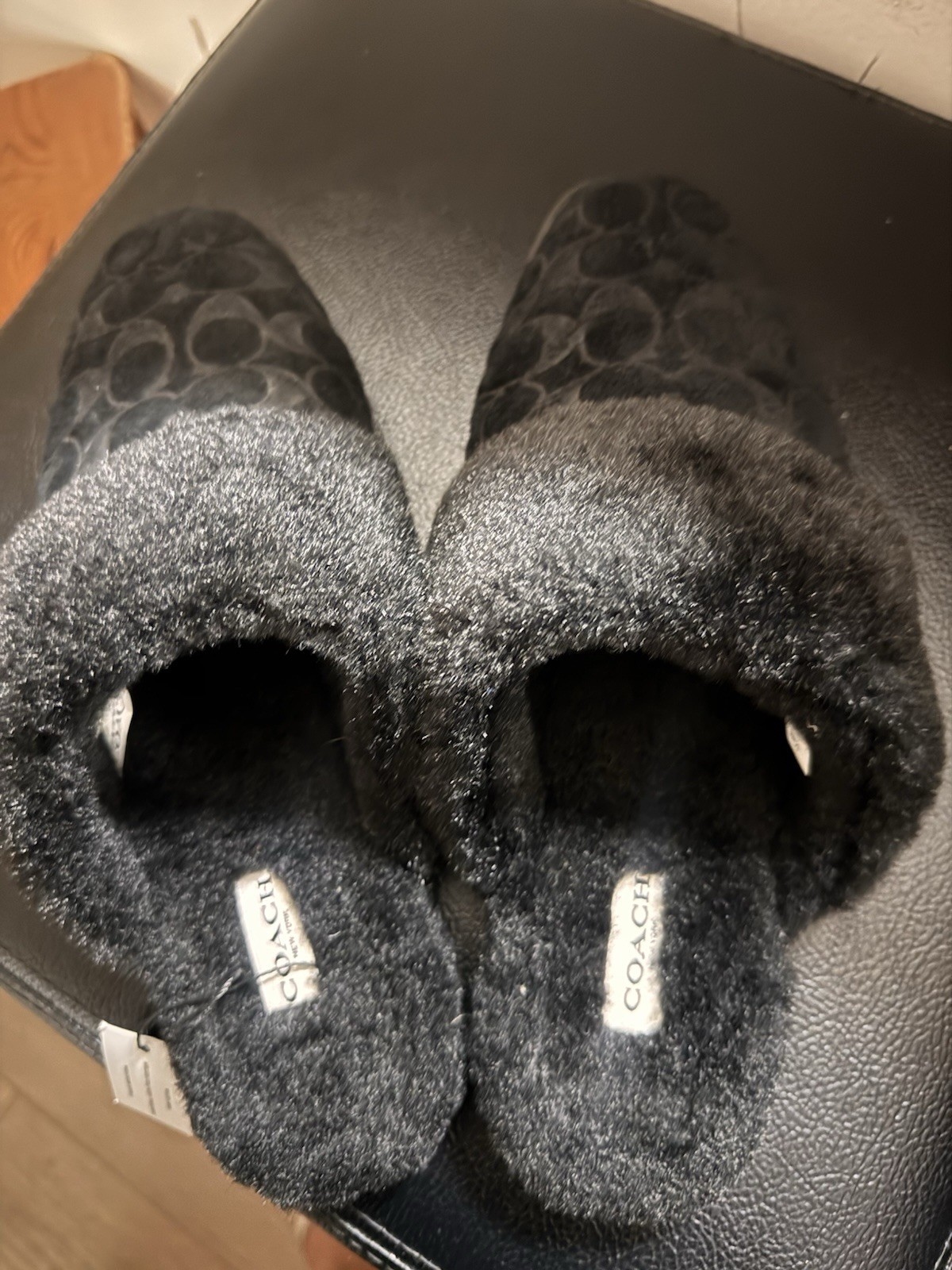 Coach CCX65 Women’s Black Suede Logo Faux Fur Lined Mule Slippers 9B