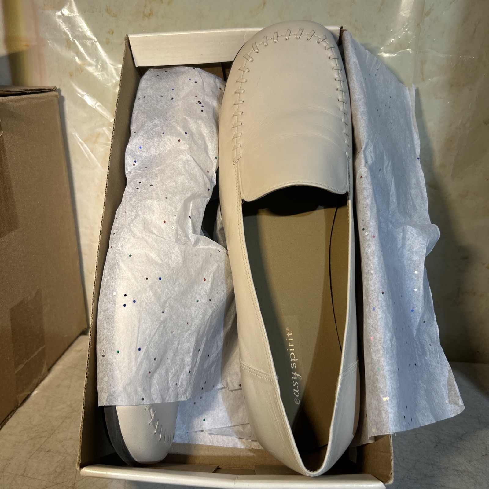 Easyspirit Woman’s Daybreakt Rice Leather Size 12 M Anti Gravity Brand New