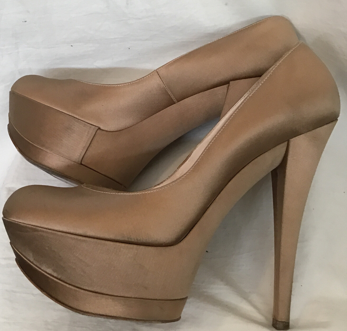 casadei heels Champagne Beige satin Double 1.75”Platform 5.75” Heel Pump Size 10
