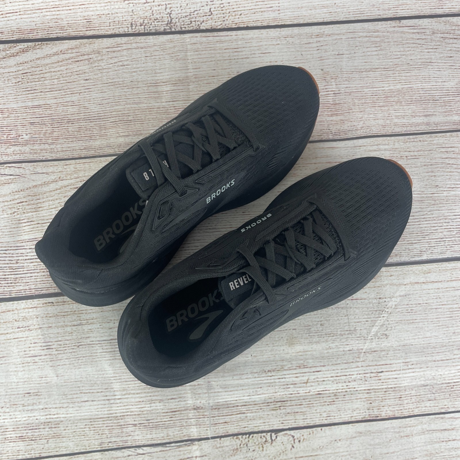 Brooks Revel 8 Womens Sz 9B Running Shoes Black All Black