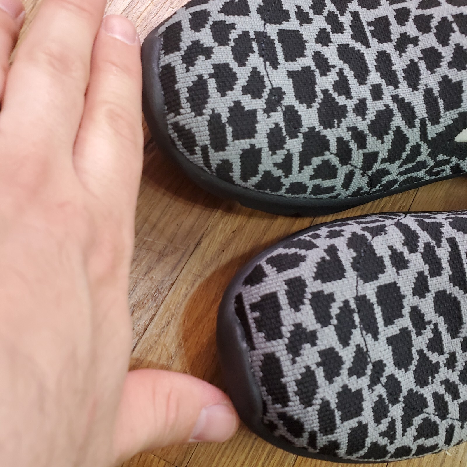 Spenco Women’s Epic Stretch Giraffe Flats Sz 8.5 Slip On Loafer Shoes NEW NWOB