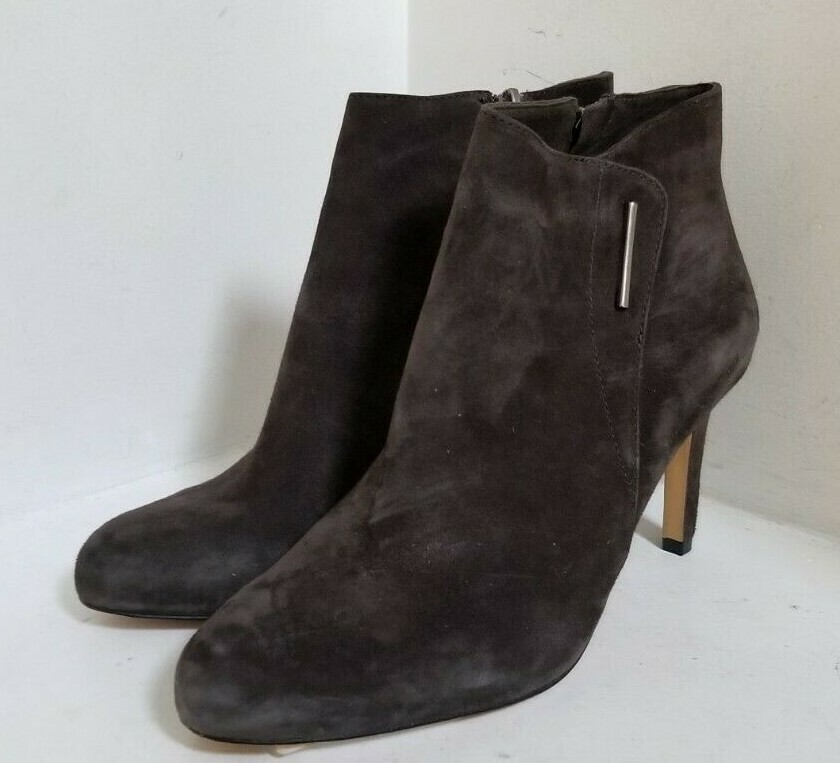 Vince Camuto 8.5W Charlotte BROWN Soft Suede Dress Ankle Boot 3.25″ Heel Zip Up