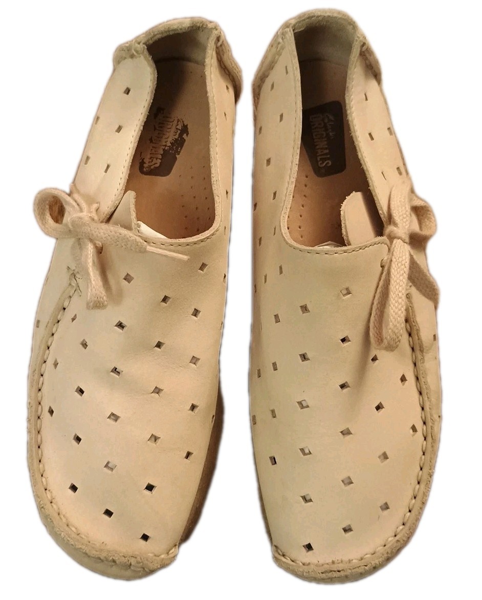 Clarks Originals Womens Wallabee Lugger Side Tie Perforated Beige 7.5 M Loafers