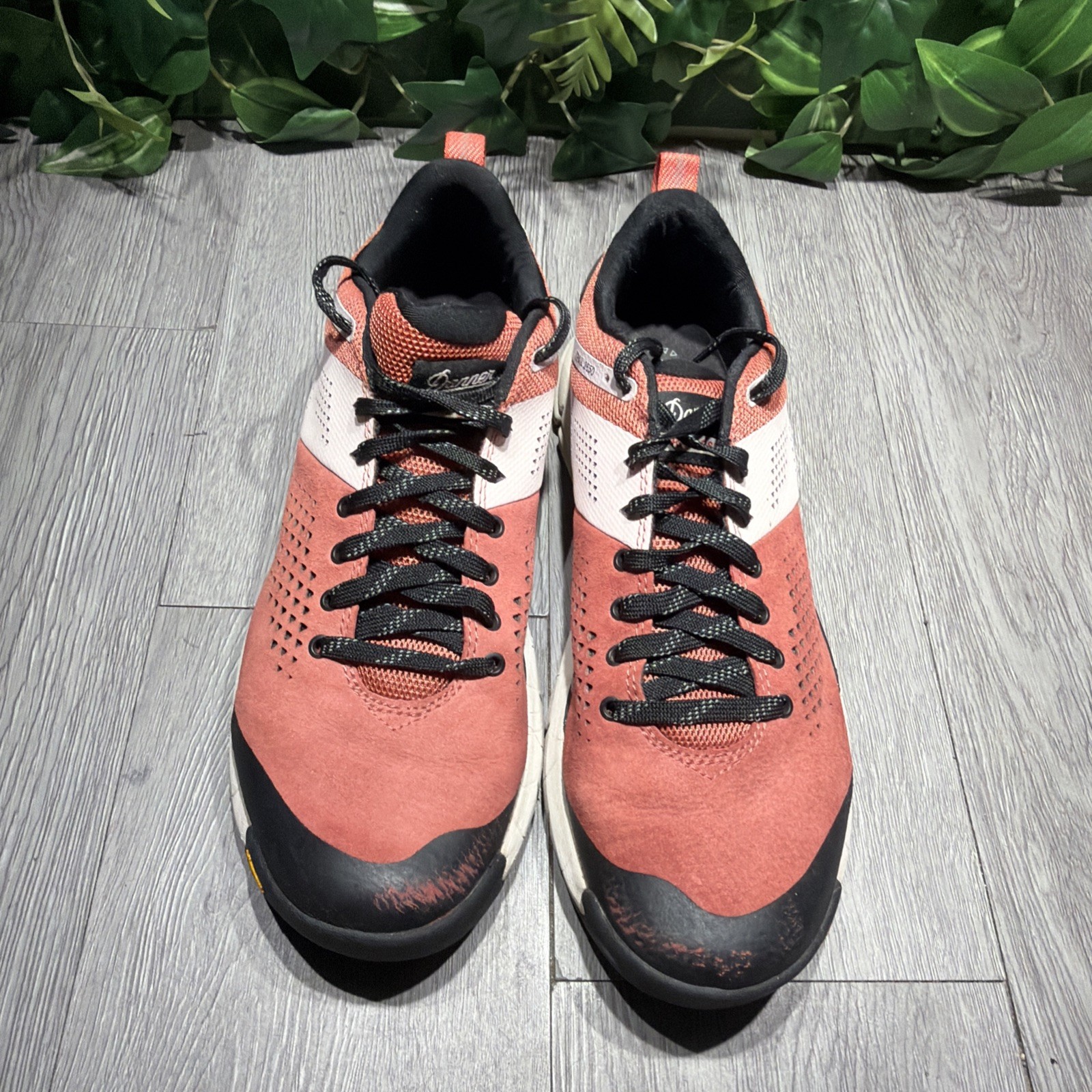 Danner Trail 2650 3″ Hiking Shoes Women’s size 11 Hot Sauce 61274