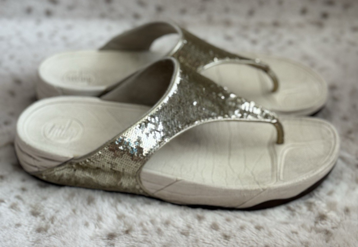 FitFlop Lulu Sparkly Sequin Thong Sandals – Gold and Beige – Womens Size 10