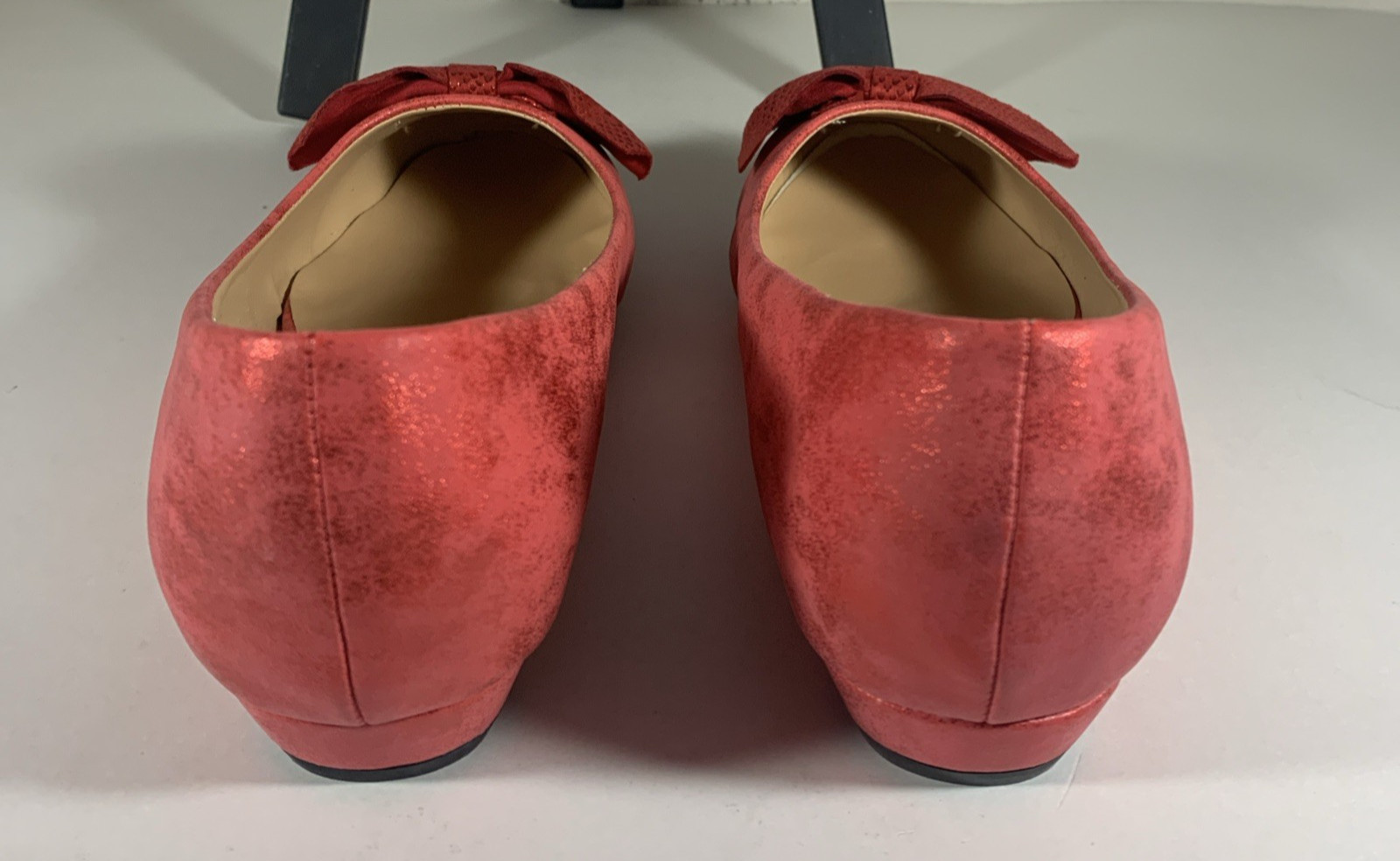 Taryn Angel Steps Women’s 11M Red Faux Suede Sparkle Bow Ballet Flat Comfort NIB
