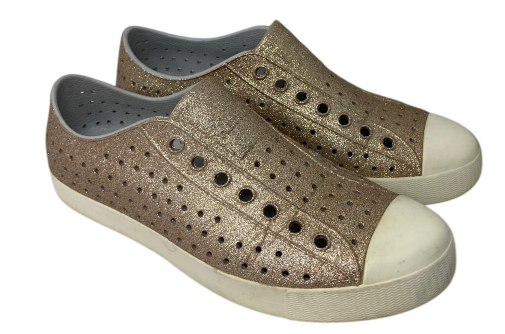 Native Slip-On Gold Glitter Shoes Size 10 Women’s Jefferson Metal Bling
