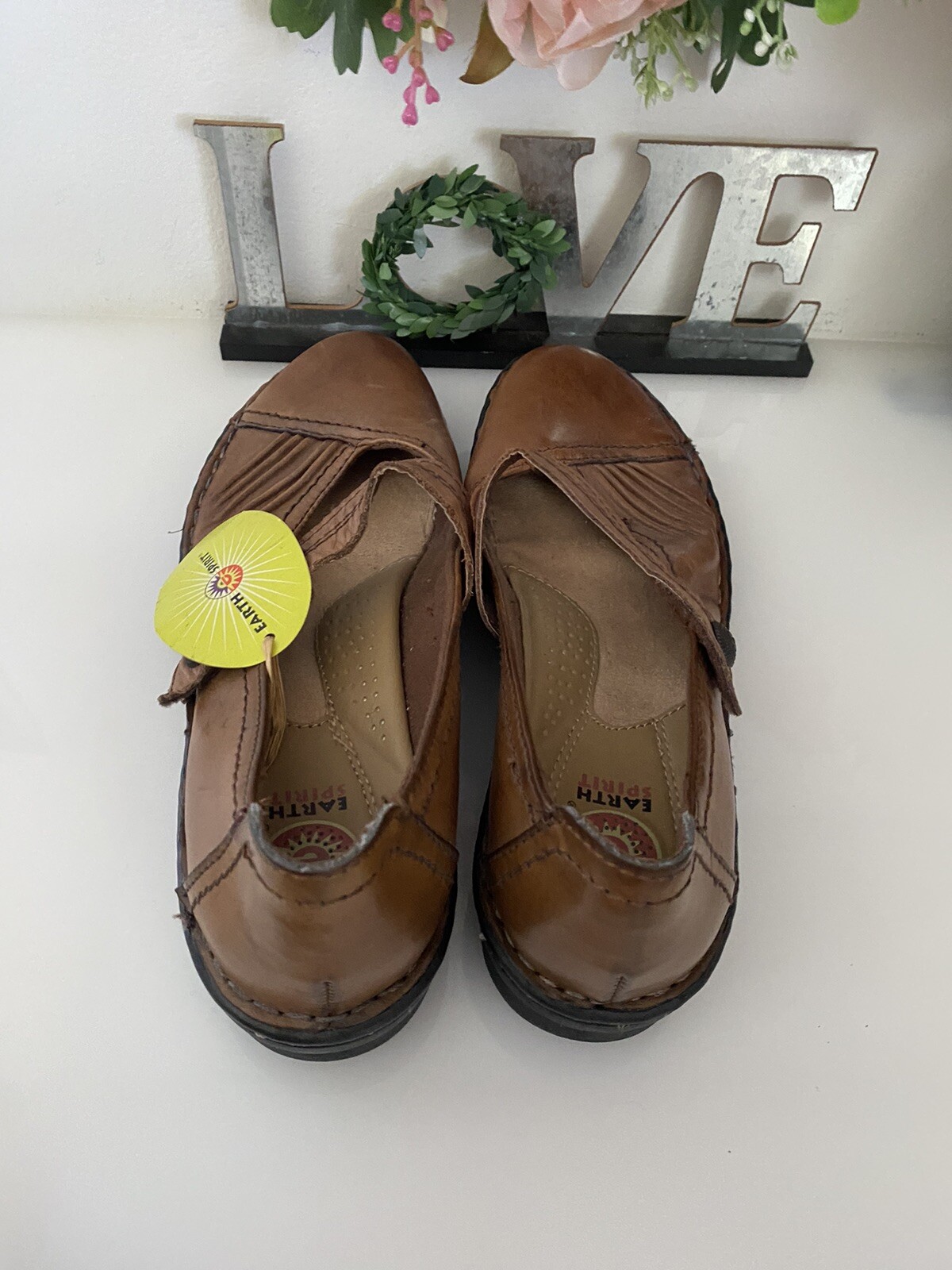 Earth Spirit Tabitha Shoes Brown Comfort Leather Right Shoe Sz 7 Left Shoe Sz 8