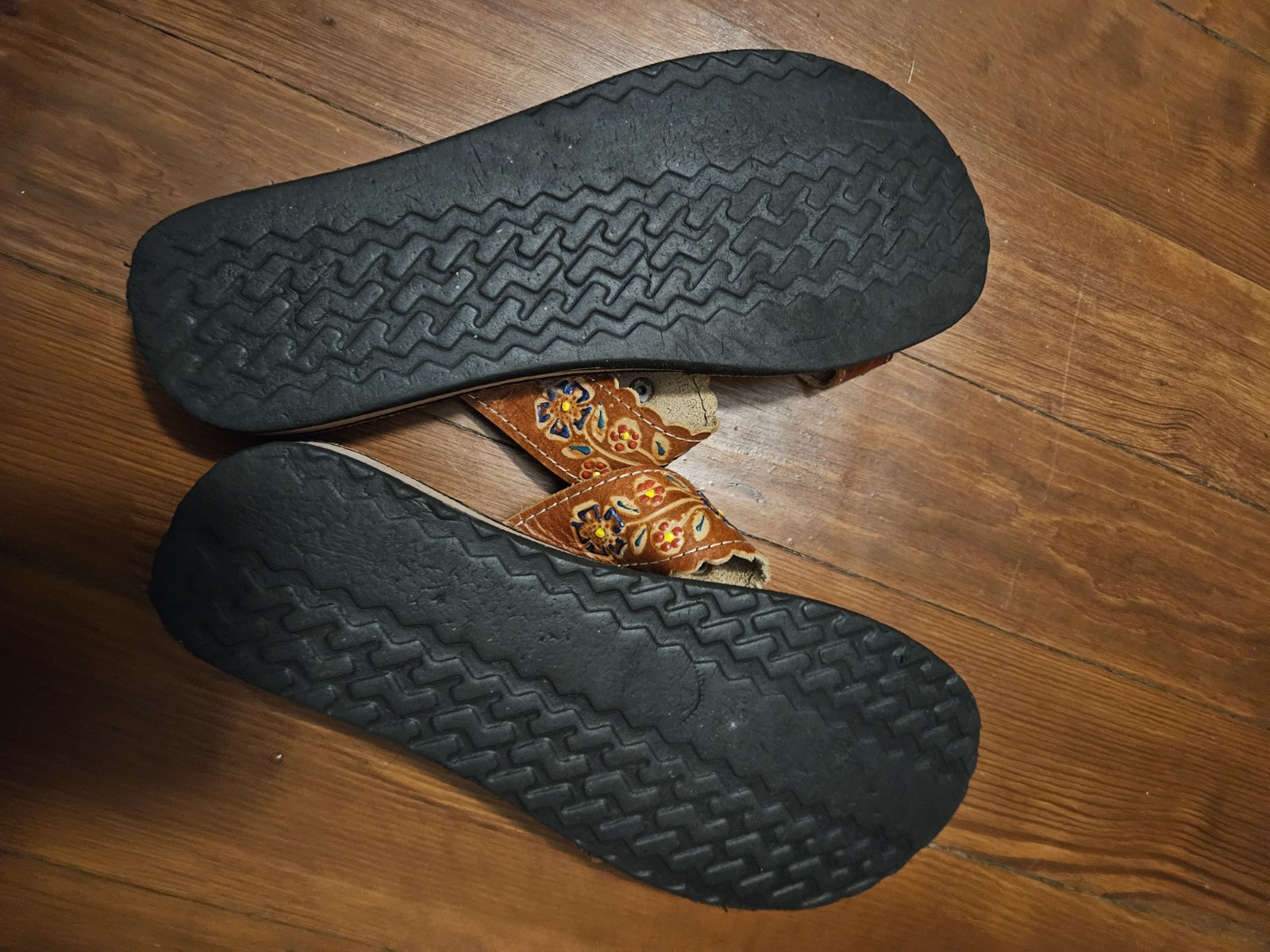 Size 9 * Handmade Leather Huarache Sandals * Toe Ring * Comfortable