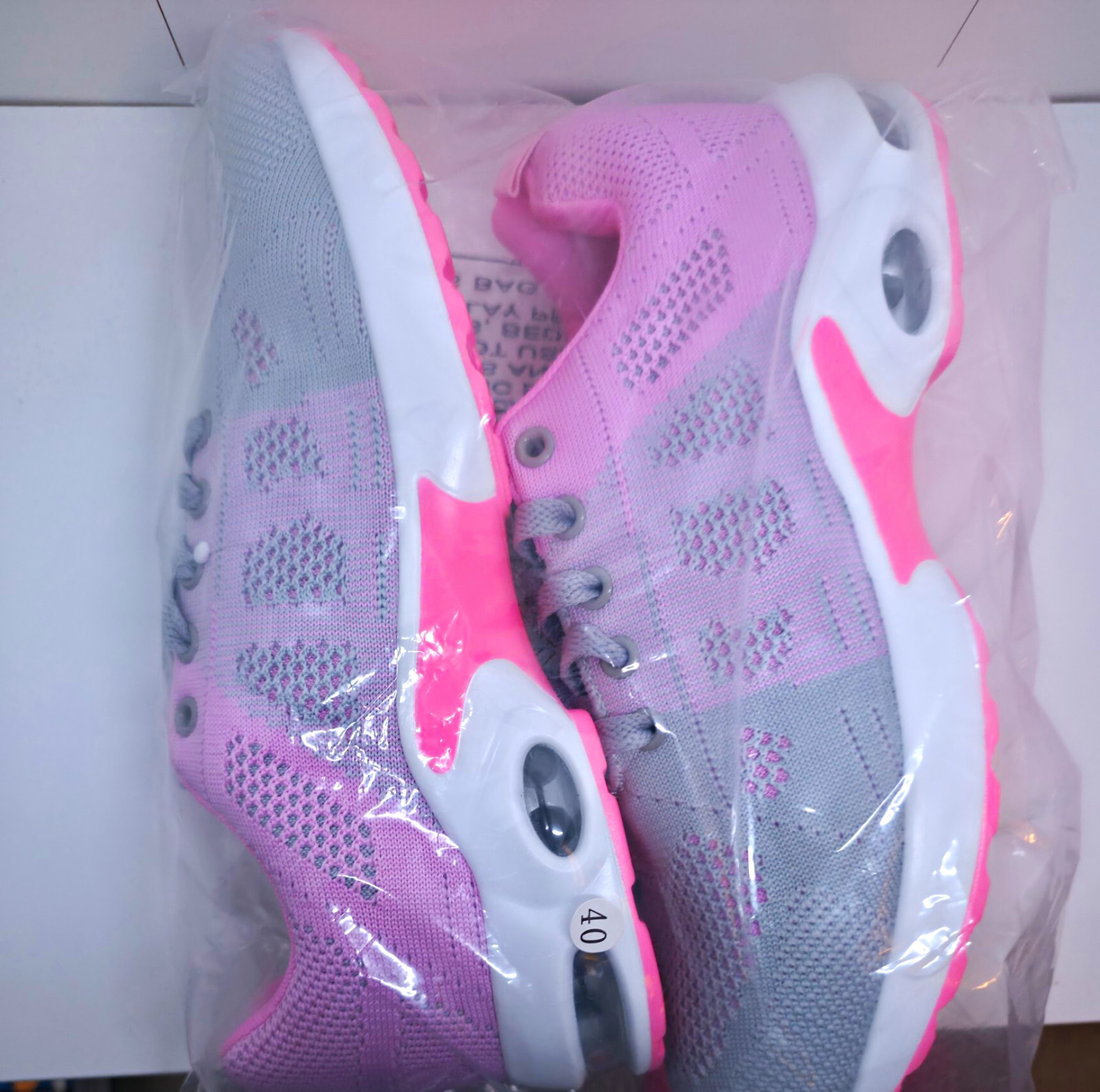 MUSABLA Women’s Knit Breathable Low Top Lace-Up Sneakers Gray Pink