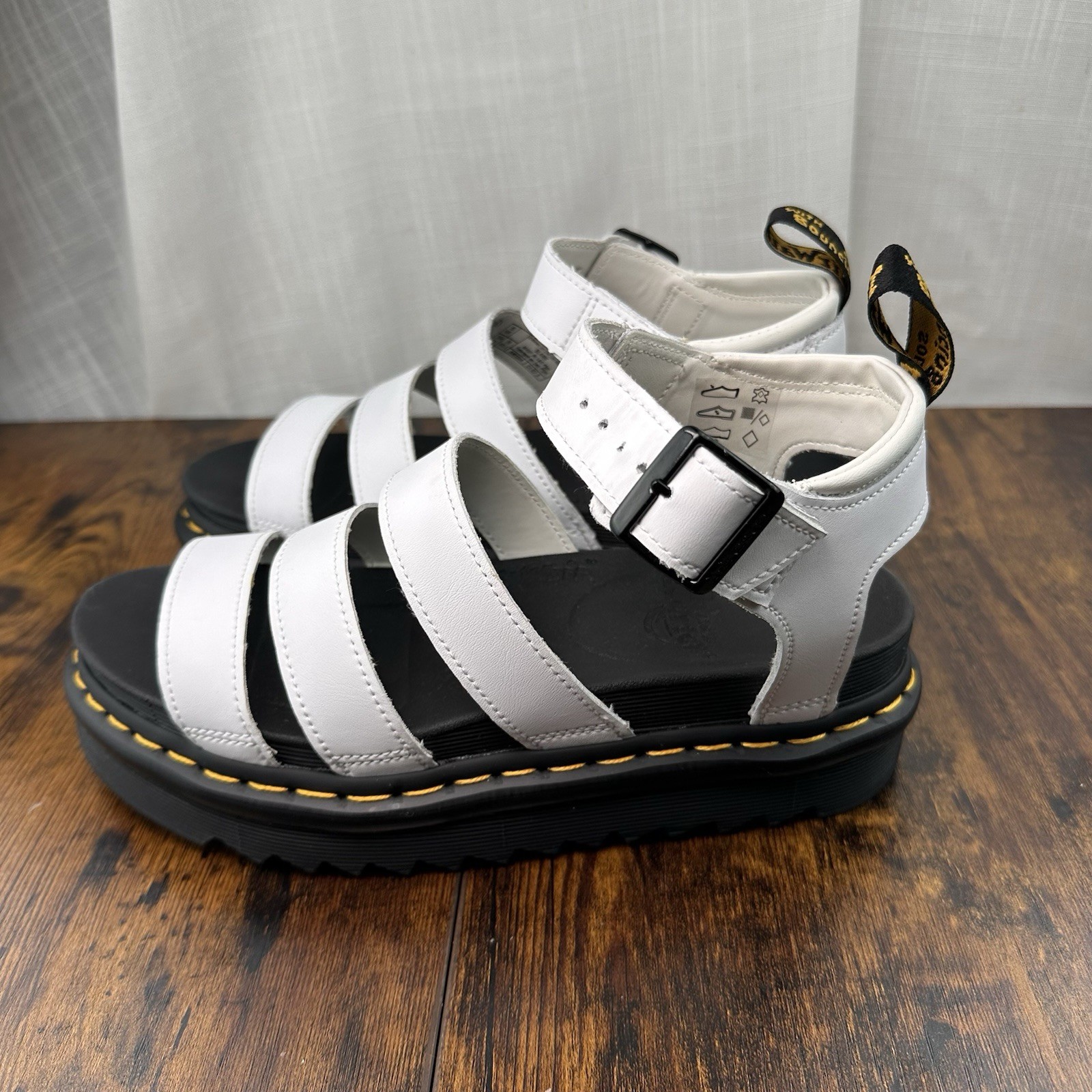 Dr. Martens Blaire Hydro Leather Platform Sandals Women’s US 8 White Defects