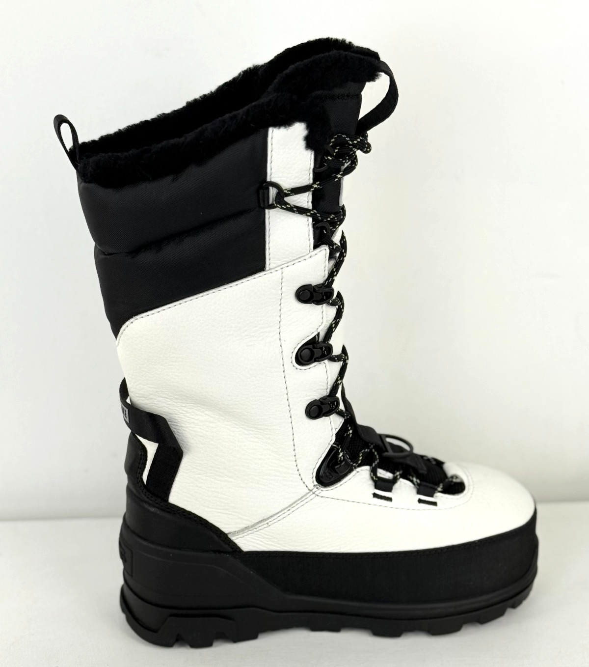 US M4, W5 – UGG SHASTA TALL EXTREME WATERPROOF Gortex Boots – White