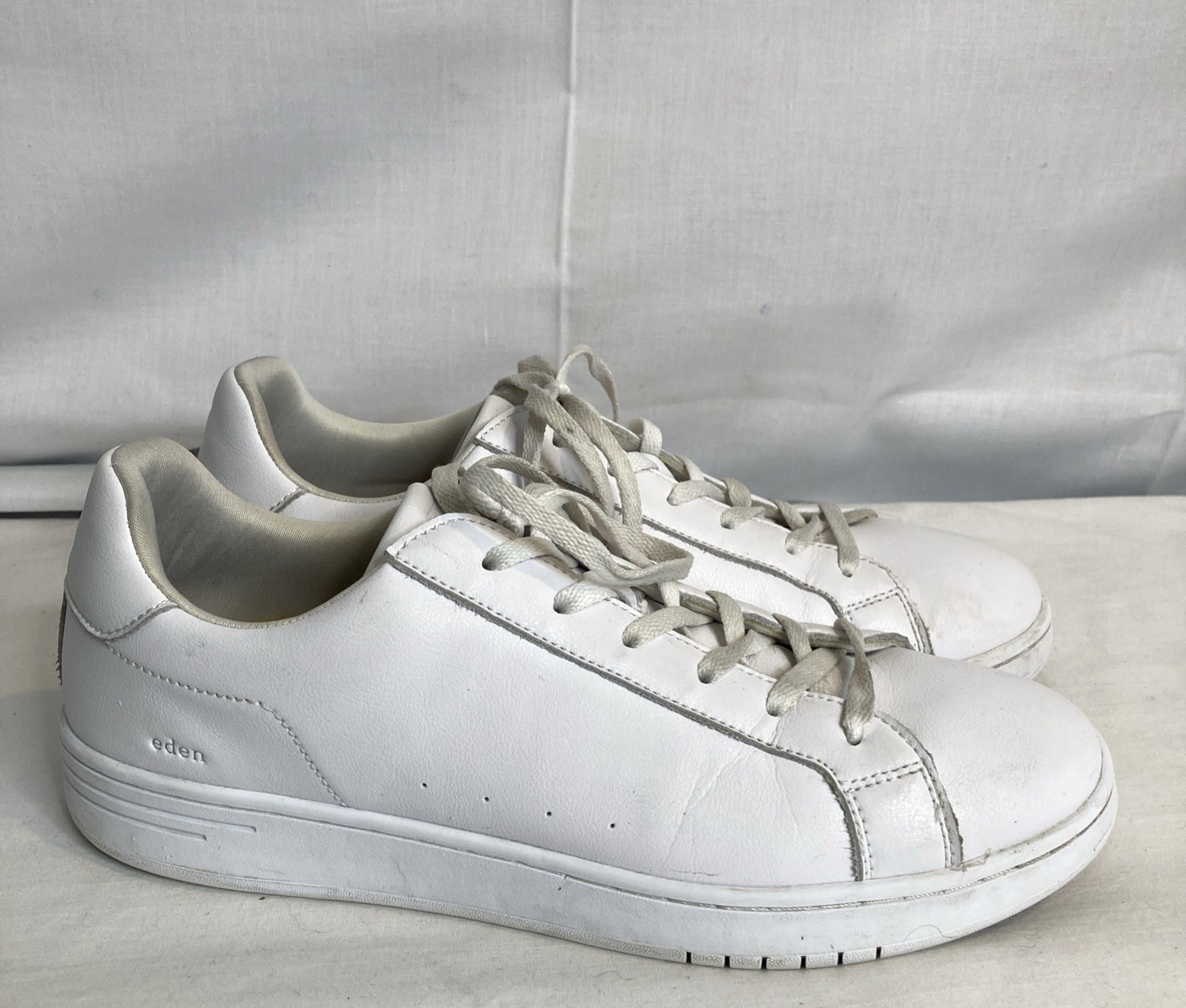 Eden St White Recycled Leather Plastic Bottle Shoes Wmens Size 9 Classic Sneaker