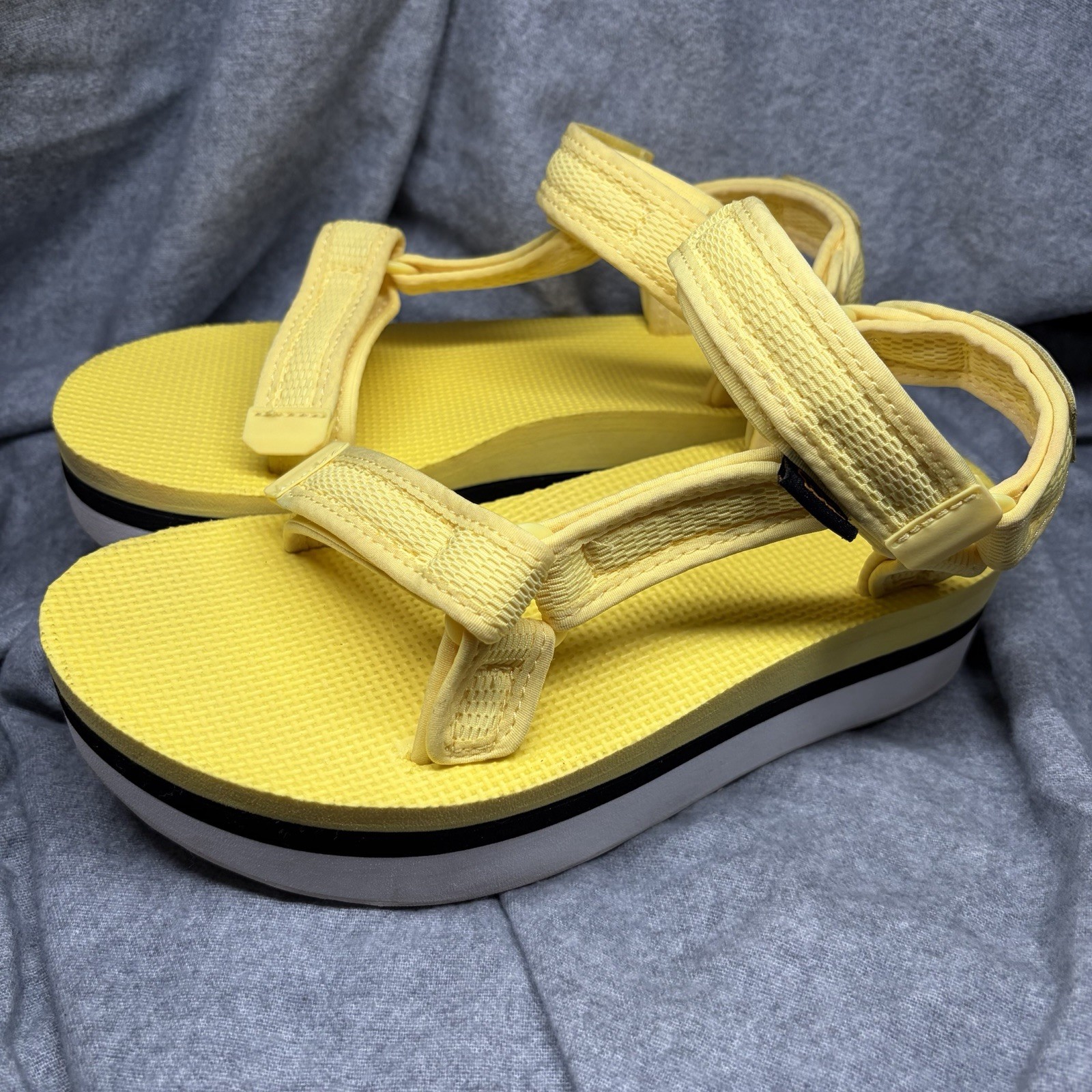 TEVA FLATFORM UNIVERSAL MESH PRINT LIMELIGHT PLATFORM SANDAL US 6 EU 37