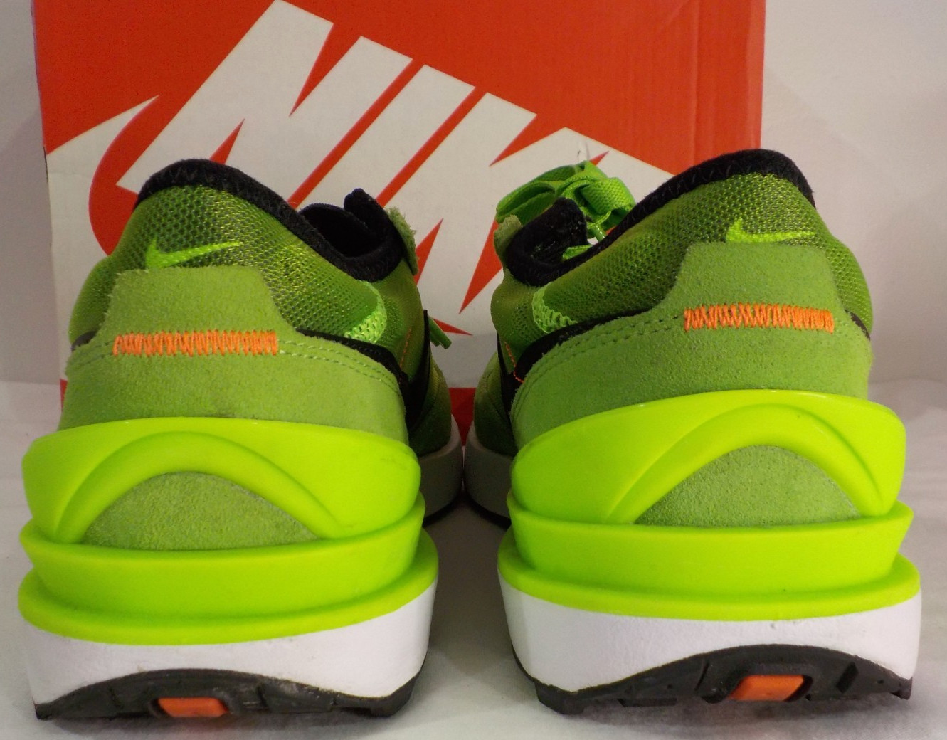 NIKE WAFFLE ONE (GS) DC0481- 300 Electric Green, Black sz 7Y (EUC**L@@K)
