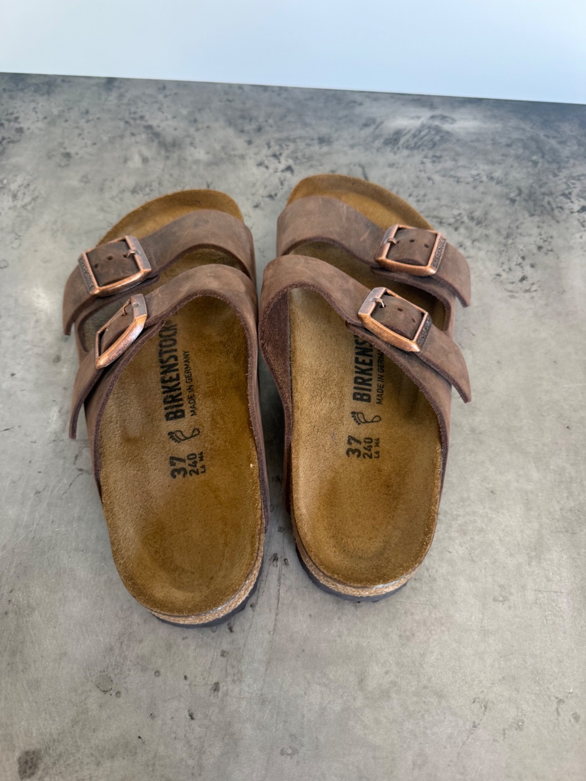 Birkenstock Arizona Habana Oiled Leather EU 37 / Size 6-6.5 (Narrow) – Worn Once