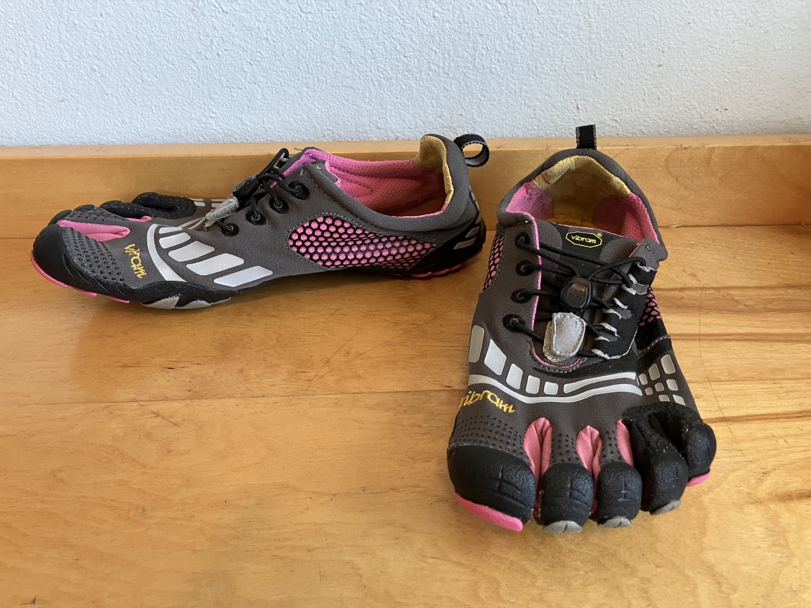 Vibram FiveFingers Running Shoes Barefoot Women’s Size 8.5-9 Euro 41 13w4304