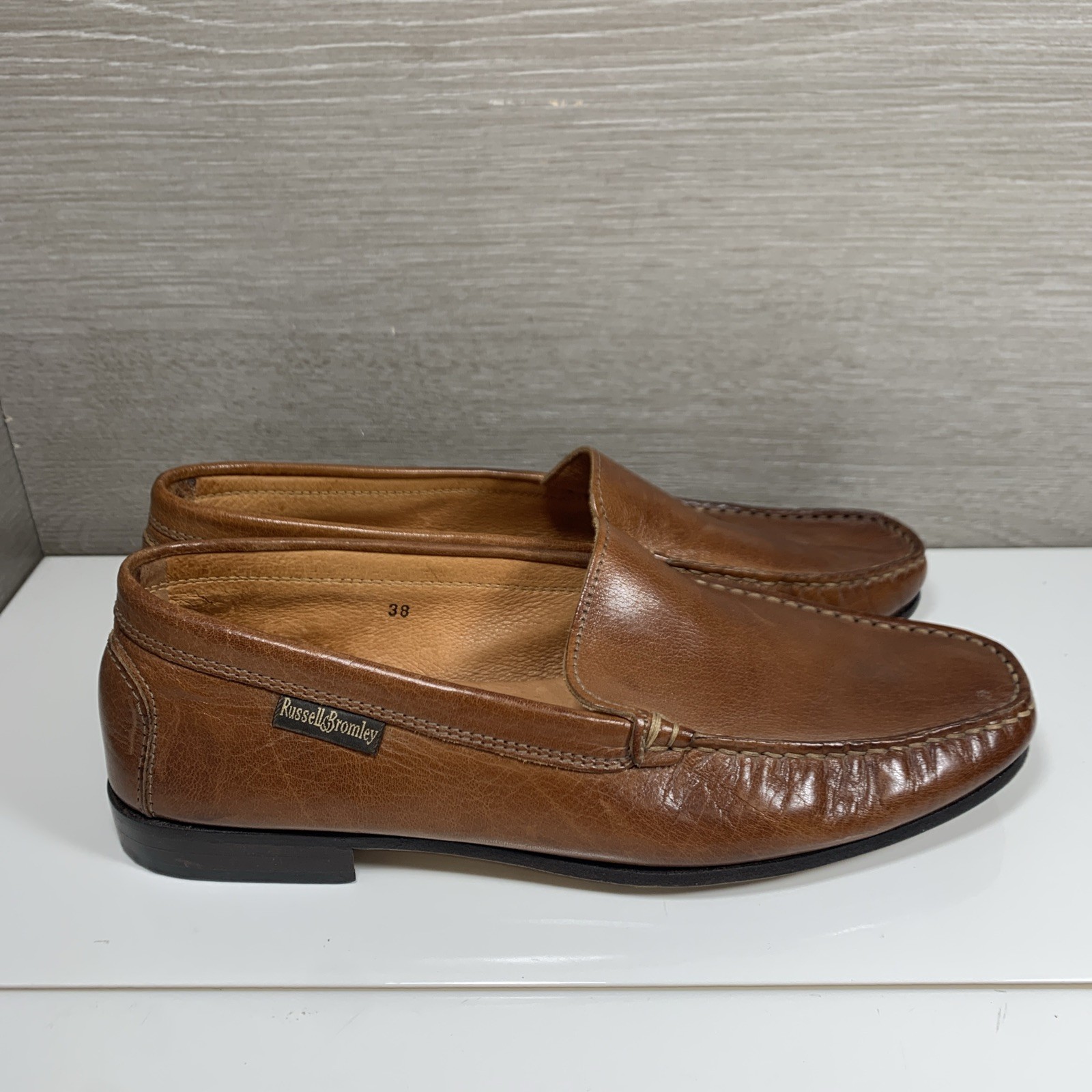 Russell & Bromley Brown Leather Loafer Size EU 38 UK 5.5 US 7.5