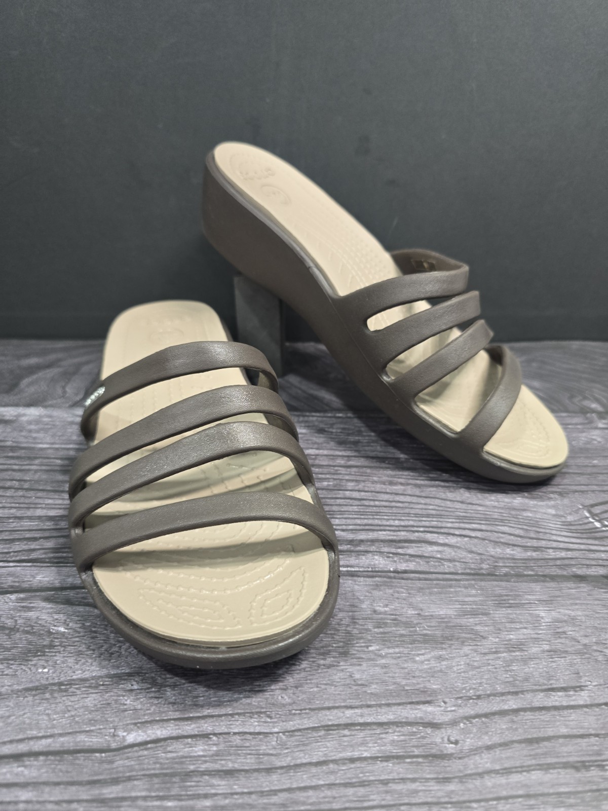 Crocs Rhonda Strappy 14706 Brown Low Wedge Slip On Sandals US Women’s 8