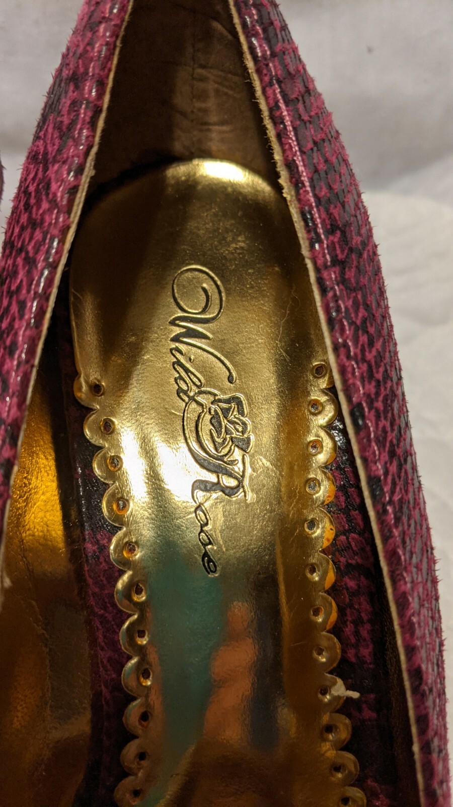 WILD ROSE Women’s 4” High Heel Pumps Sexy Snakeskin Pink Fuschia Shoes Size 9