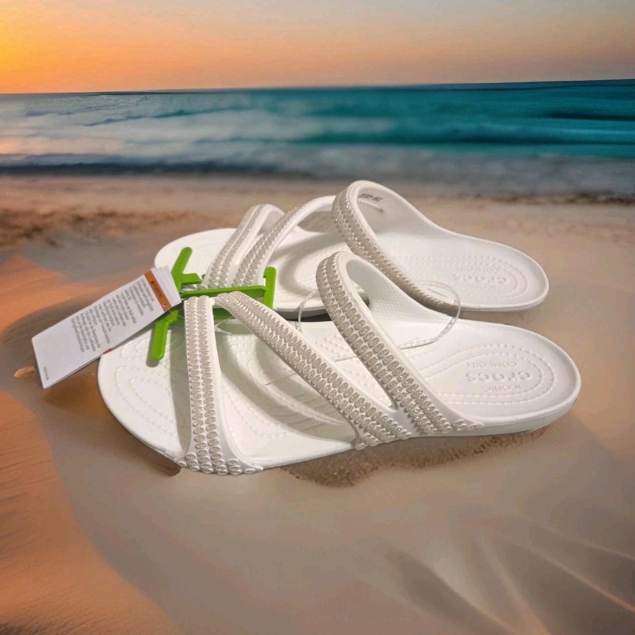NWT💕 Size 9 Crocs White Getaway Gems Strappy Womens Sandals Shoes Slide On