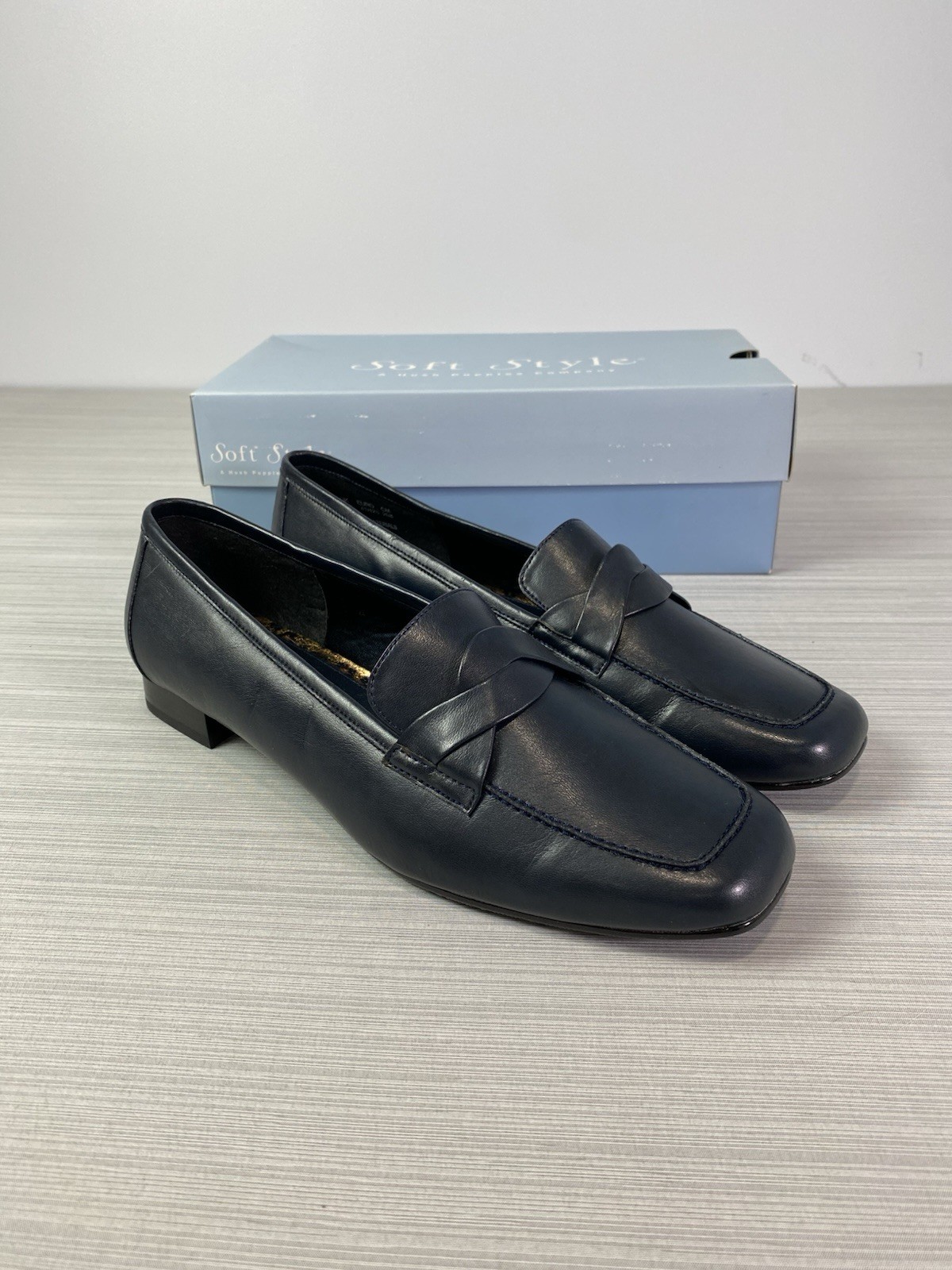 Soft Style Hush Puppies Tellini Navy Loafers 10 N