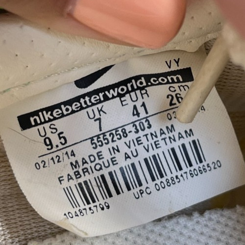 Nike Montreal Racer Womens Size 9.5 Yellow Green Athletic Tennis Shoes Sneakers