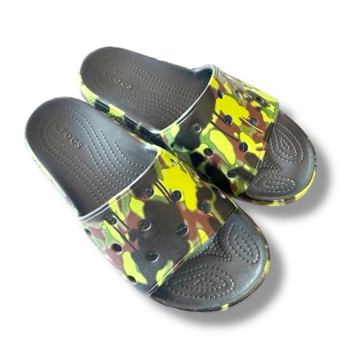 Crocs Classic Slides Camo Women’s 7 Youth Men’s 5 Bright Green Black Brown