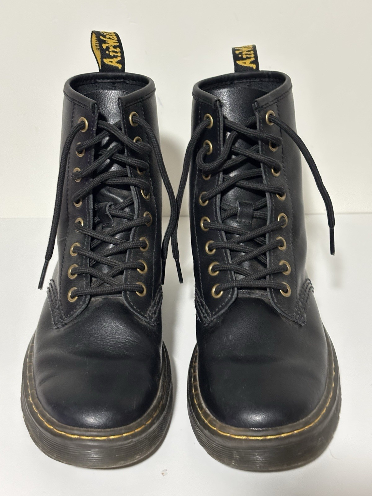 Dr. Martens black leather lace up boots Unisex