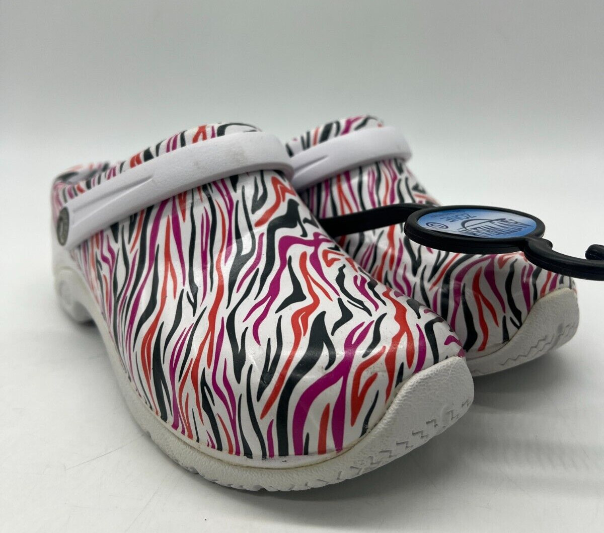 Anywear SR Angel Nursing Shoes Women Size 5 Men Sz 3 Pink Red Geometric Print
