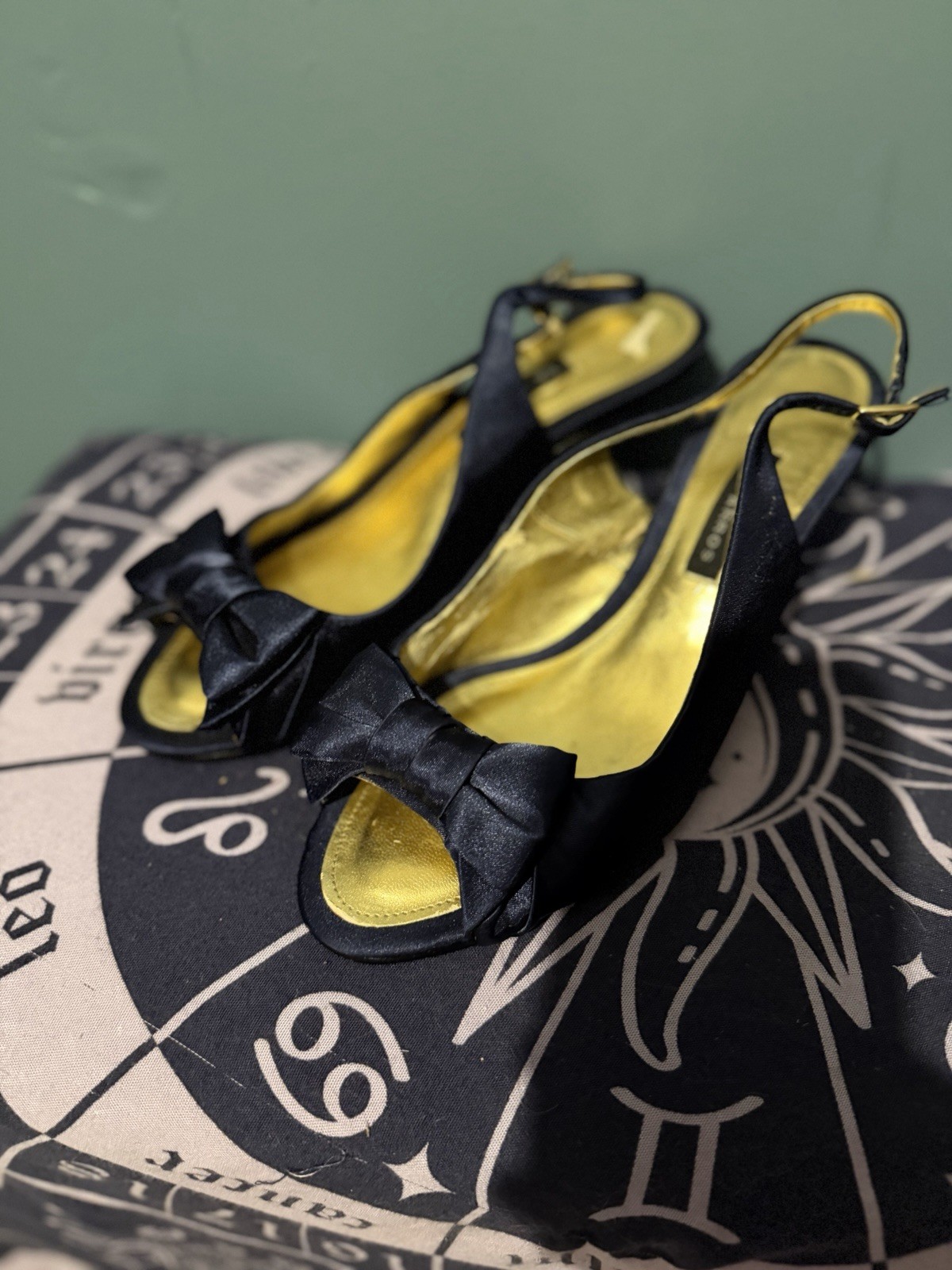 Y2K 90’s Vintage Navy Blue Satin Bow Slingback Kitten Heel Prom Dress Shoes 7.5