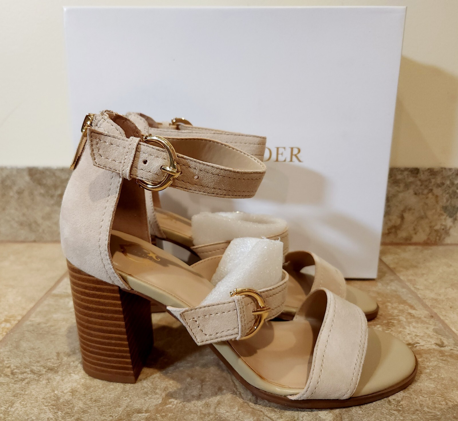 C. Wonder | Maya Women’s Beige Suede 3.5″ Heels Sandals Size 7.5 M | NEW! 💖✨️