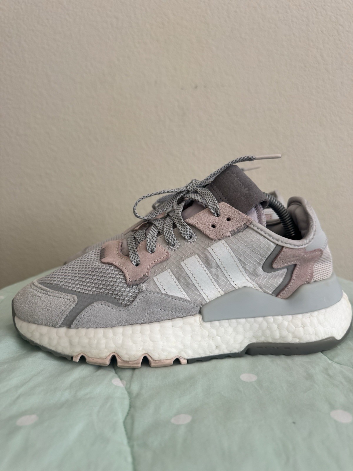Adidas Nite Jogger Boost Grey One/Cloud White/Pink Tint Mesh Sneakers size 6