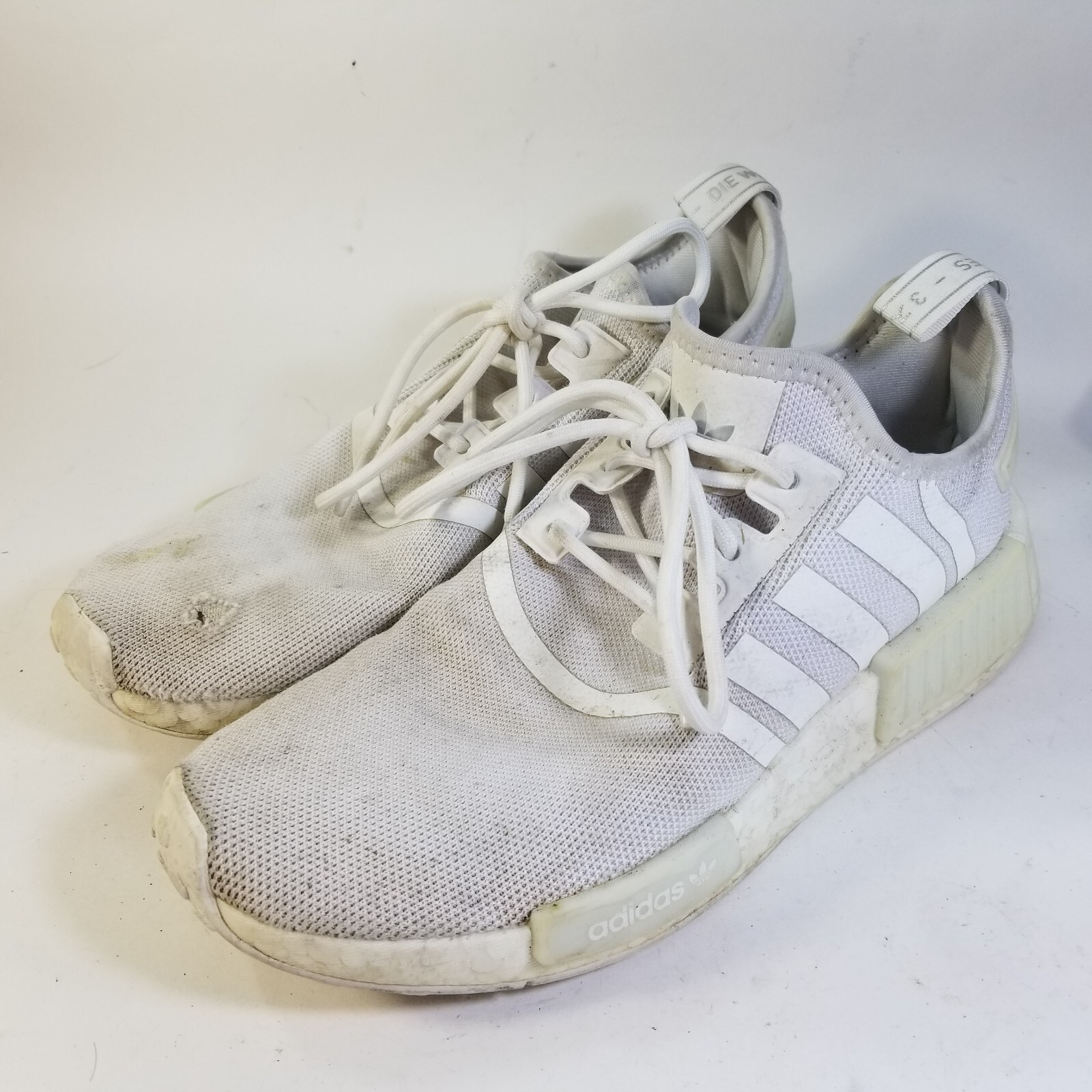 Adidas Originals Women’s NMD R1 Running Sneakers Size 8 US