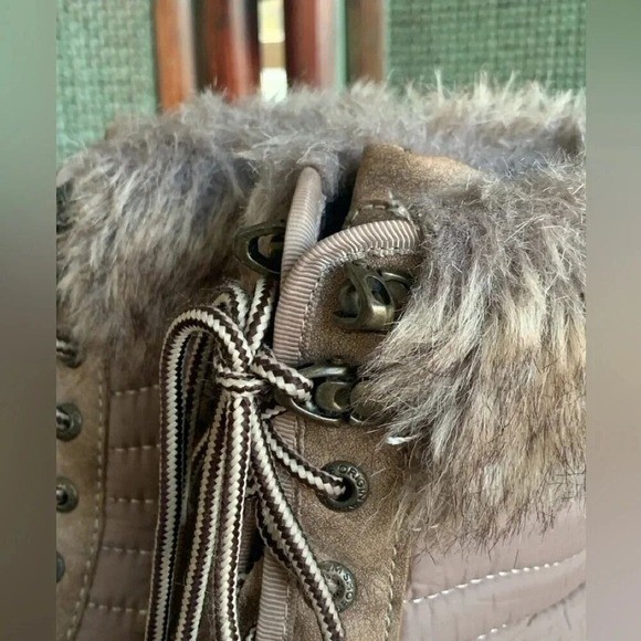Women’s Lace Up Quilted Ankle Boots Faux Fur Trim Block Heel Taupe Size 6.5