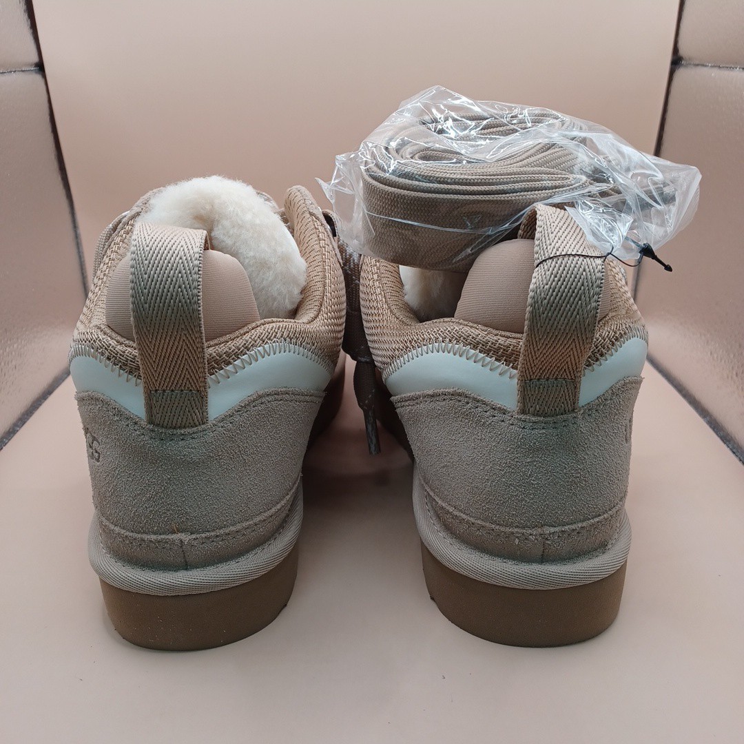 UGG Womens Lowmel Shoes In Sand Size 11 US