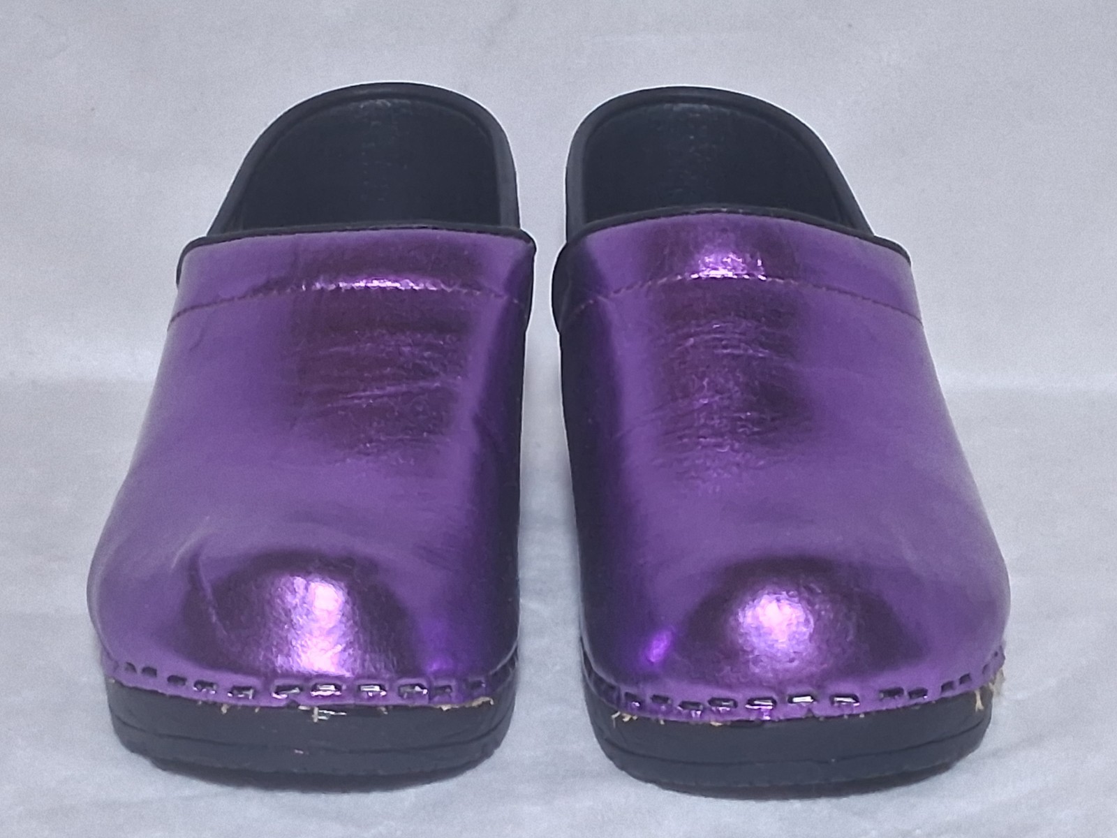 Bjork Womens Clog Nursing Shoes Size 36 – 37 US 5.5 – 6 Purple Metallic GUC
