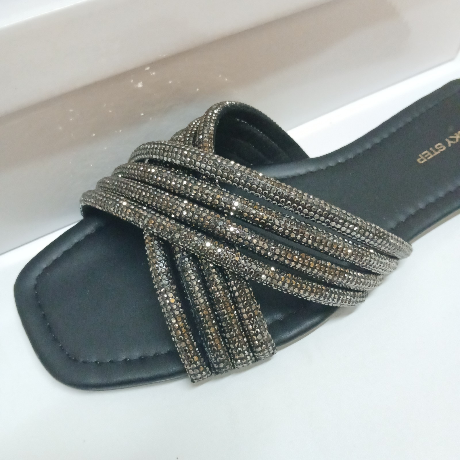 Rhinestone Slides Women’s 11 Black Bling Sparkle Glamorous Casual Everyday