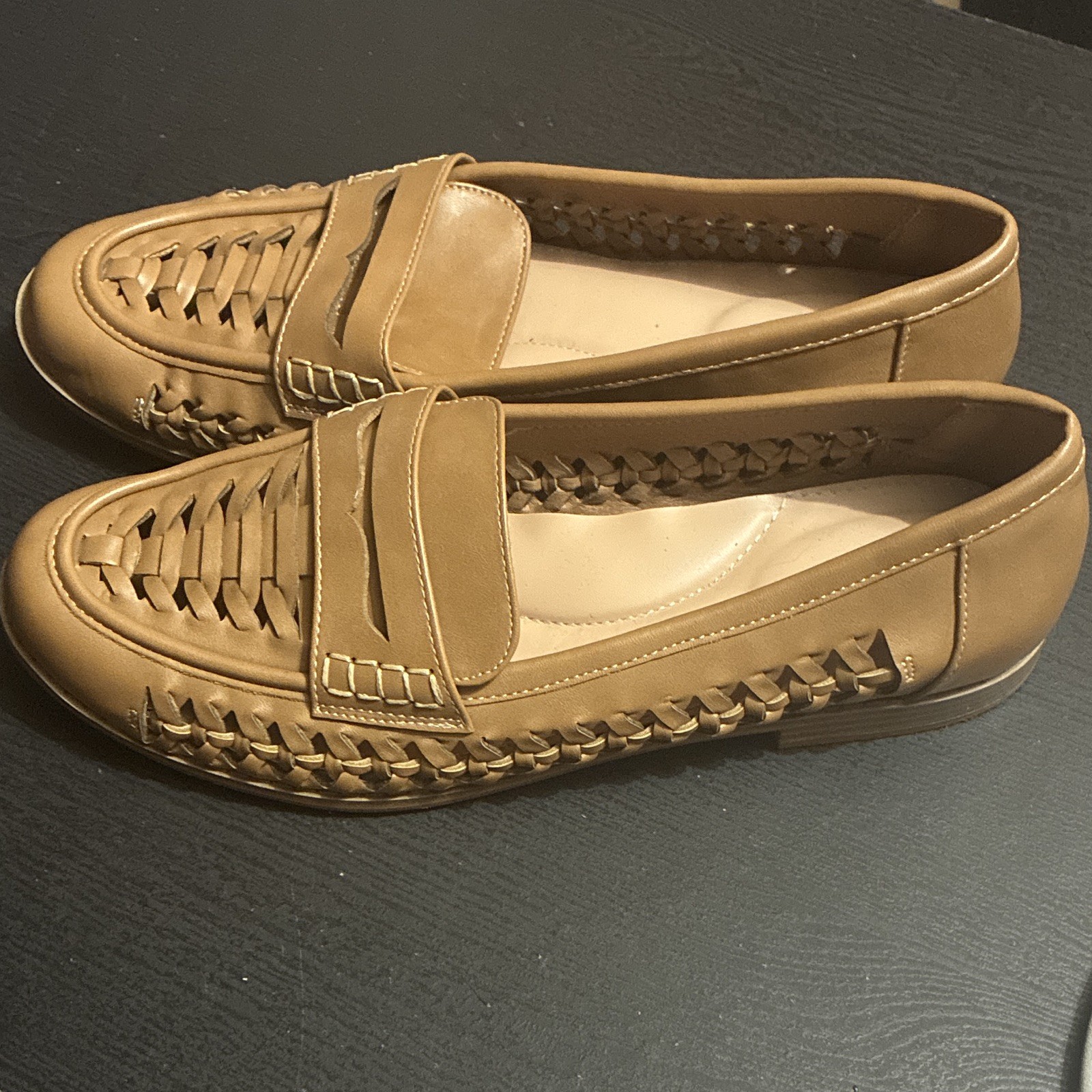 Time and Tru Woven Cut-Out Slip-On Loafer Flats Tan Round Toe Women’s US 10