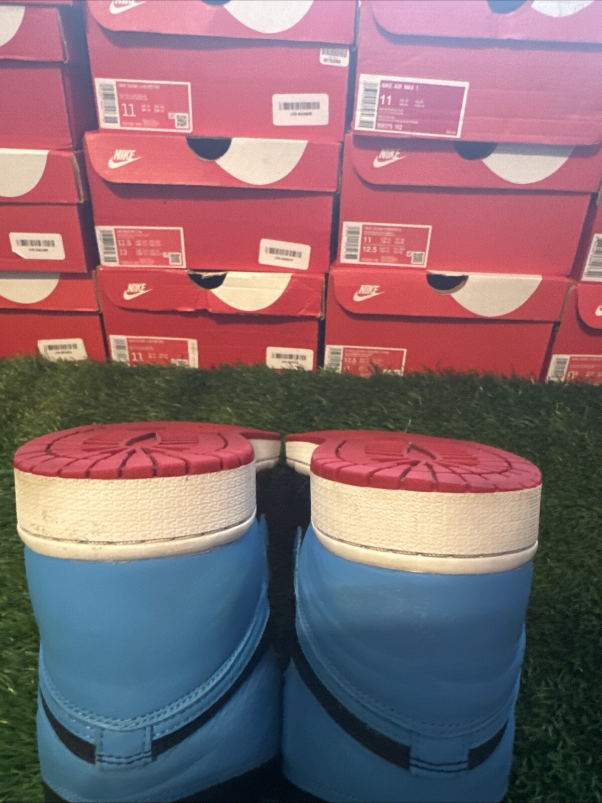 Size M 11 / W 12.5 – Jordan 1 High OG UNC To Chicago 2020