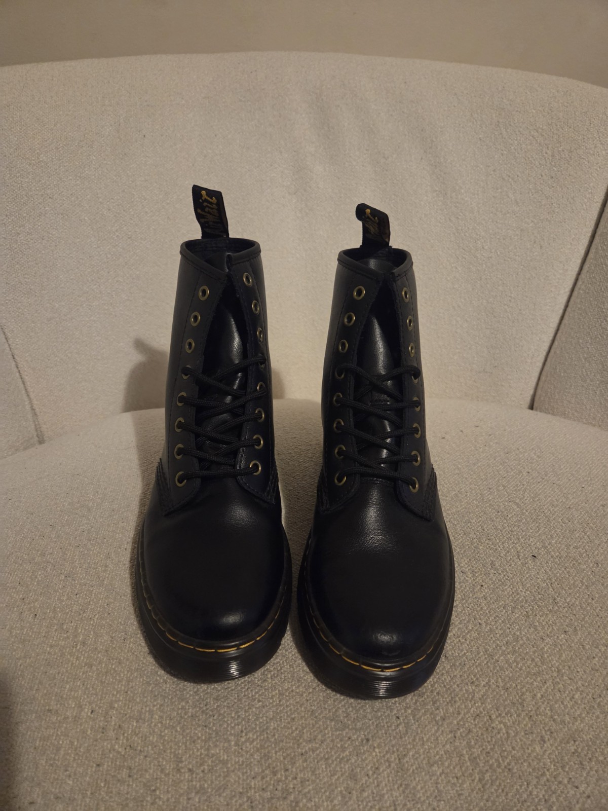 Dr. Martens 1460W Air Ware Leather Women’s Boots 9 US – Black