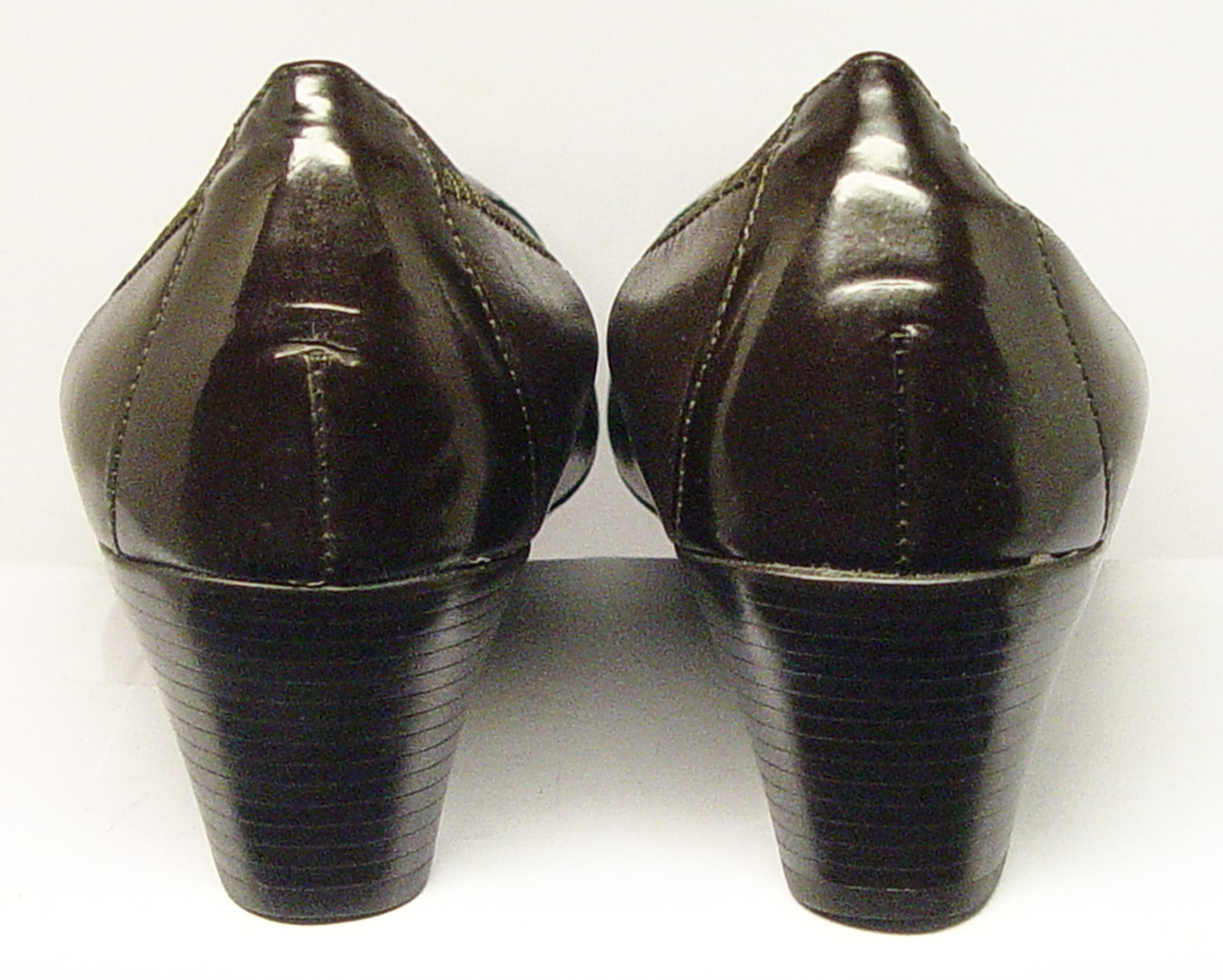 MUNRO AMERICAN SZ 6.5 M BROWN UPPER W/LATEX RUBBER BOTTOM SHOCK ABSORBING HEEL