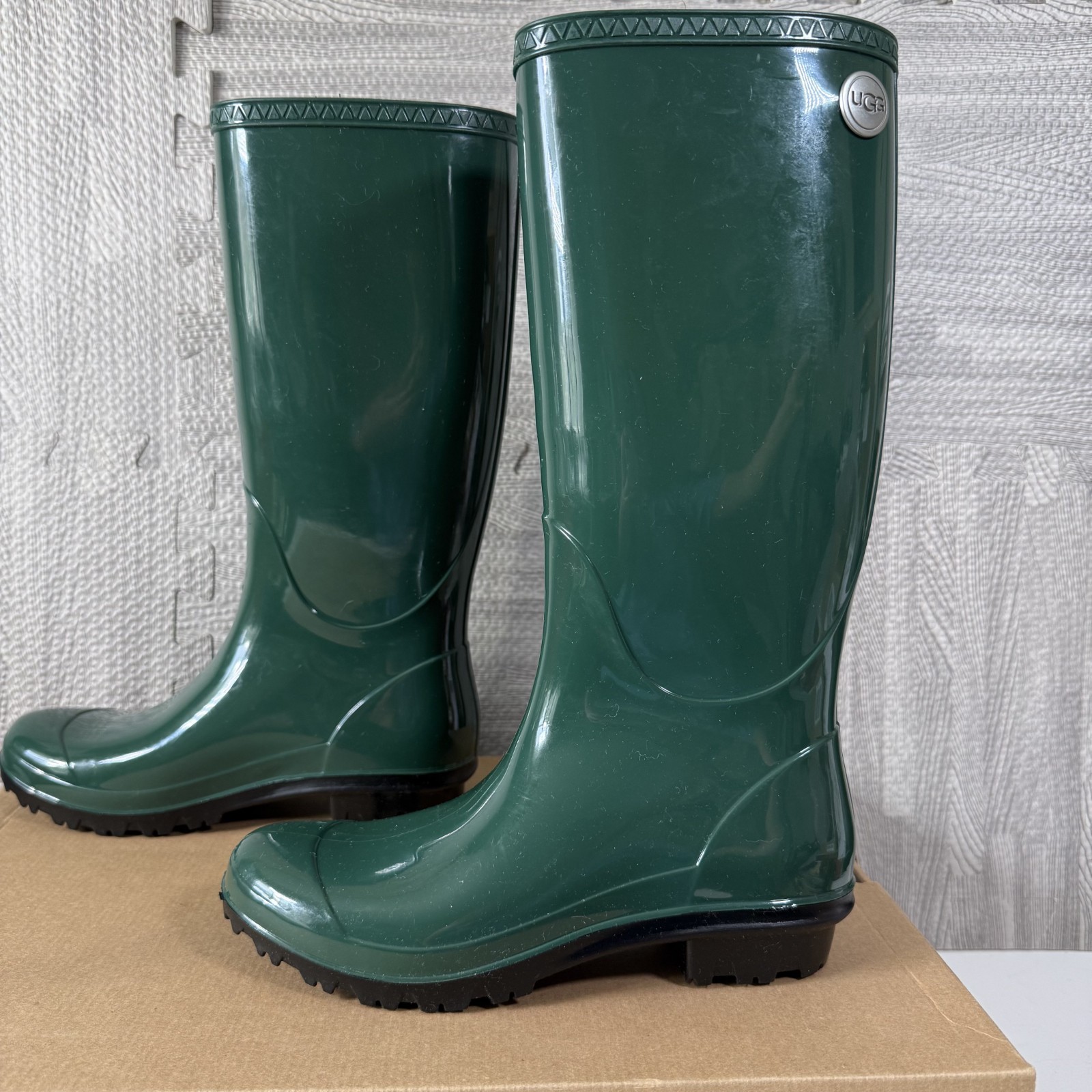 UGG Women’s Pine Shaye Rain Boots Size 6 Made in USA