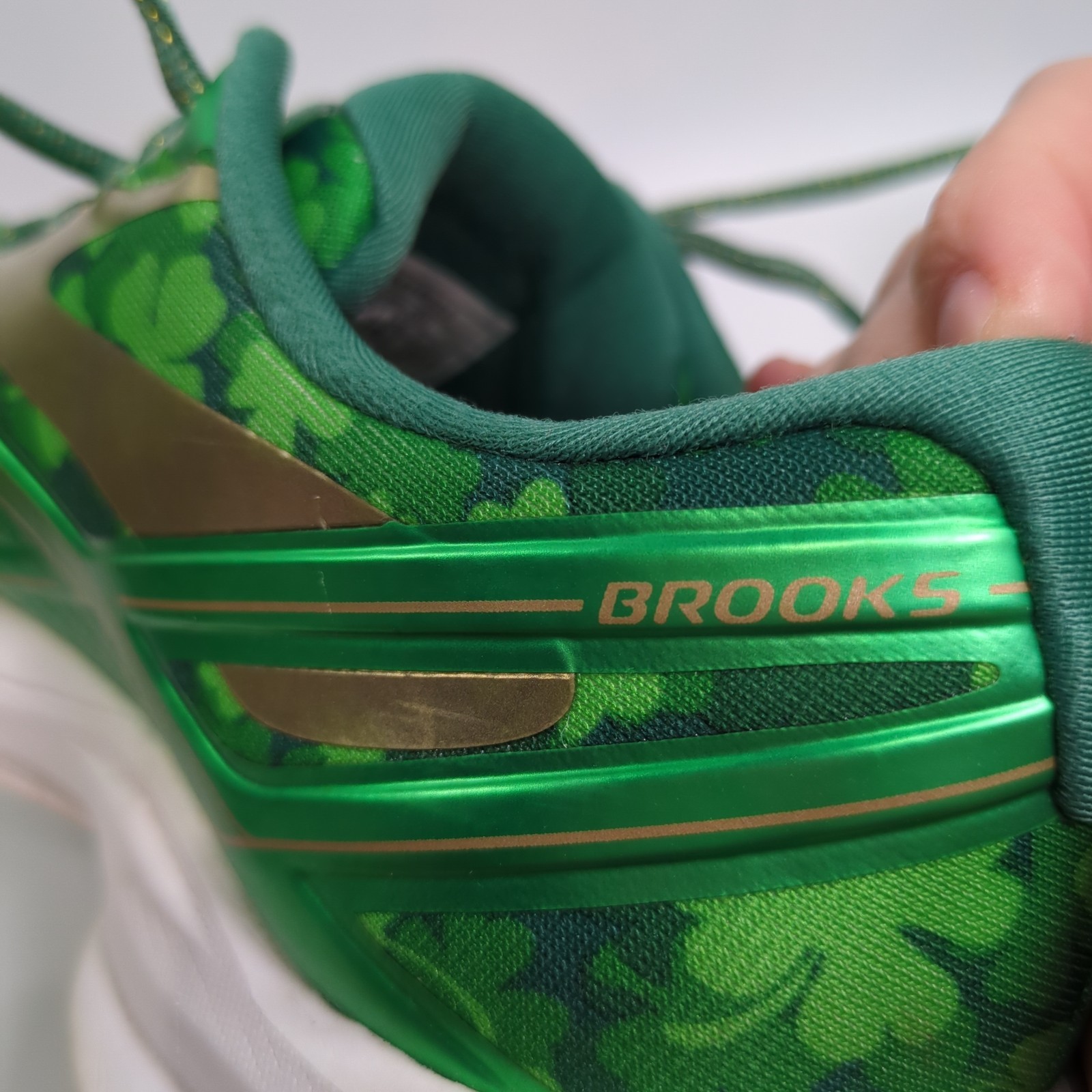 Brooks Launch 4 St Patrick’s Day Running Shoes Fern Green Mesh Shamrock US 8.5 D