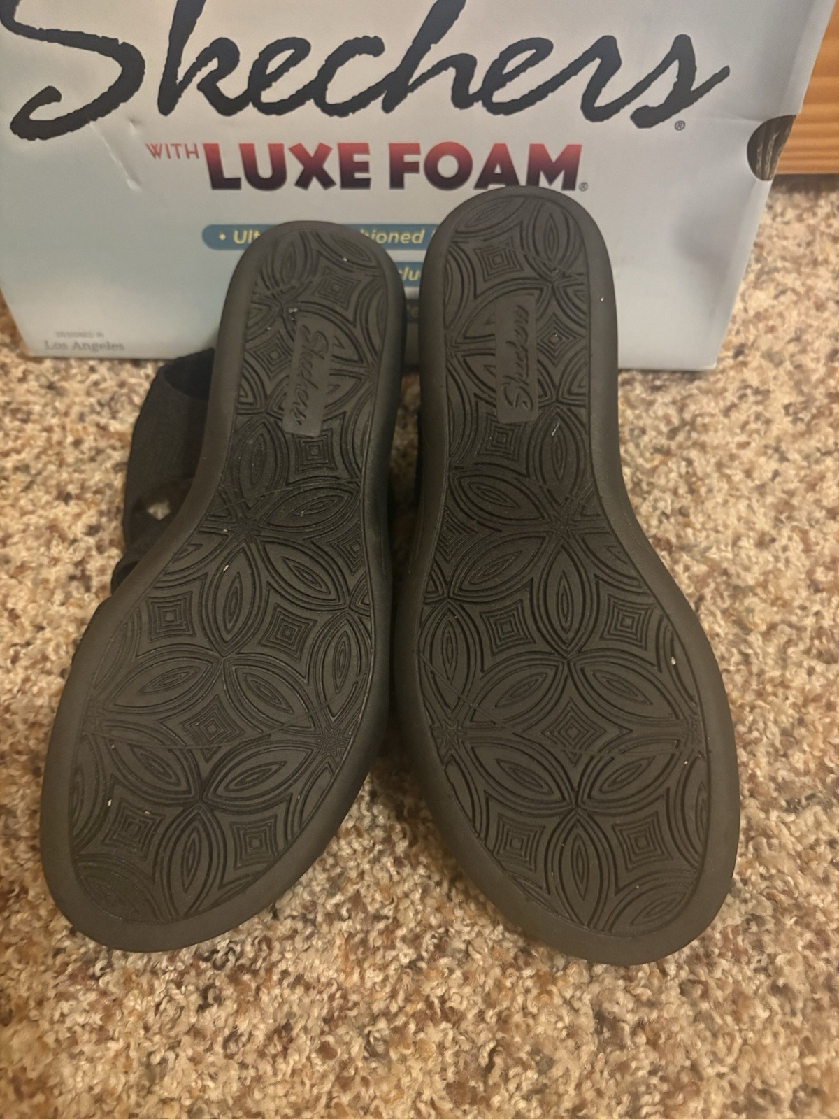 Skechers Pier-Lite Memory Maker Vegan Sandals 7 M B BOX Excellent Cond. Black