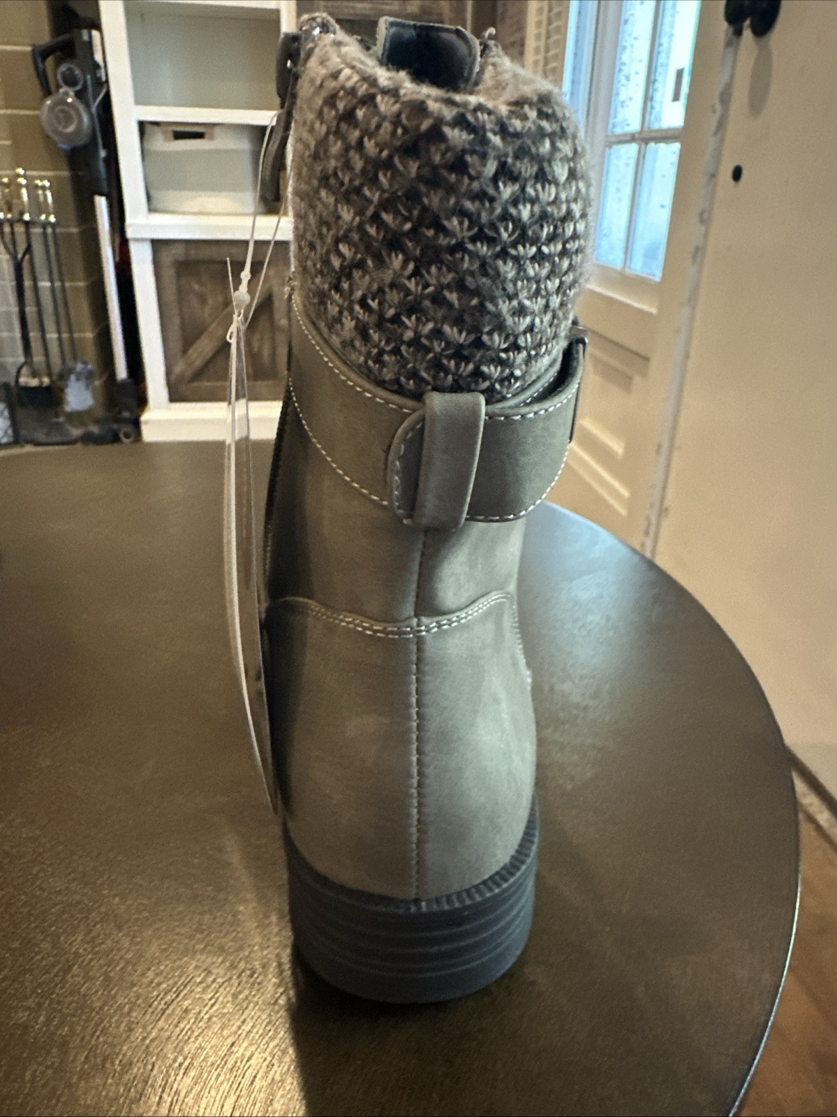 Wanderlust Womens Combat Boots Size US Size 9 Gray Waterproof Lace Up Vegan