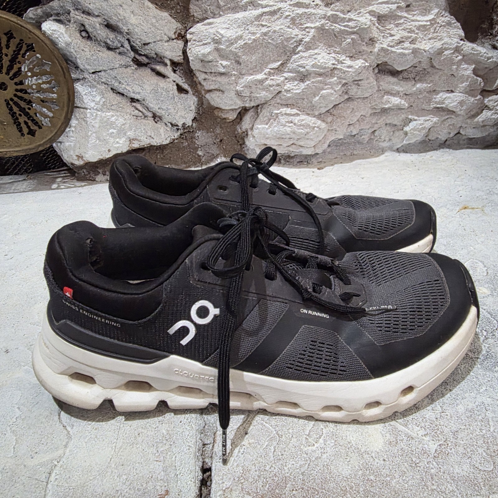 On Running Cloudrunner 2 Women’s Size 10 Shoes ‘Eclipse Black’ Running Gym