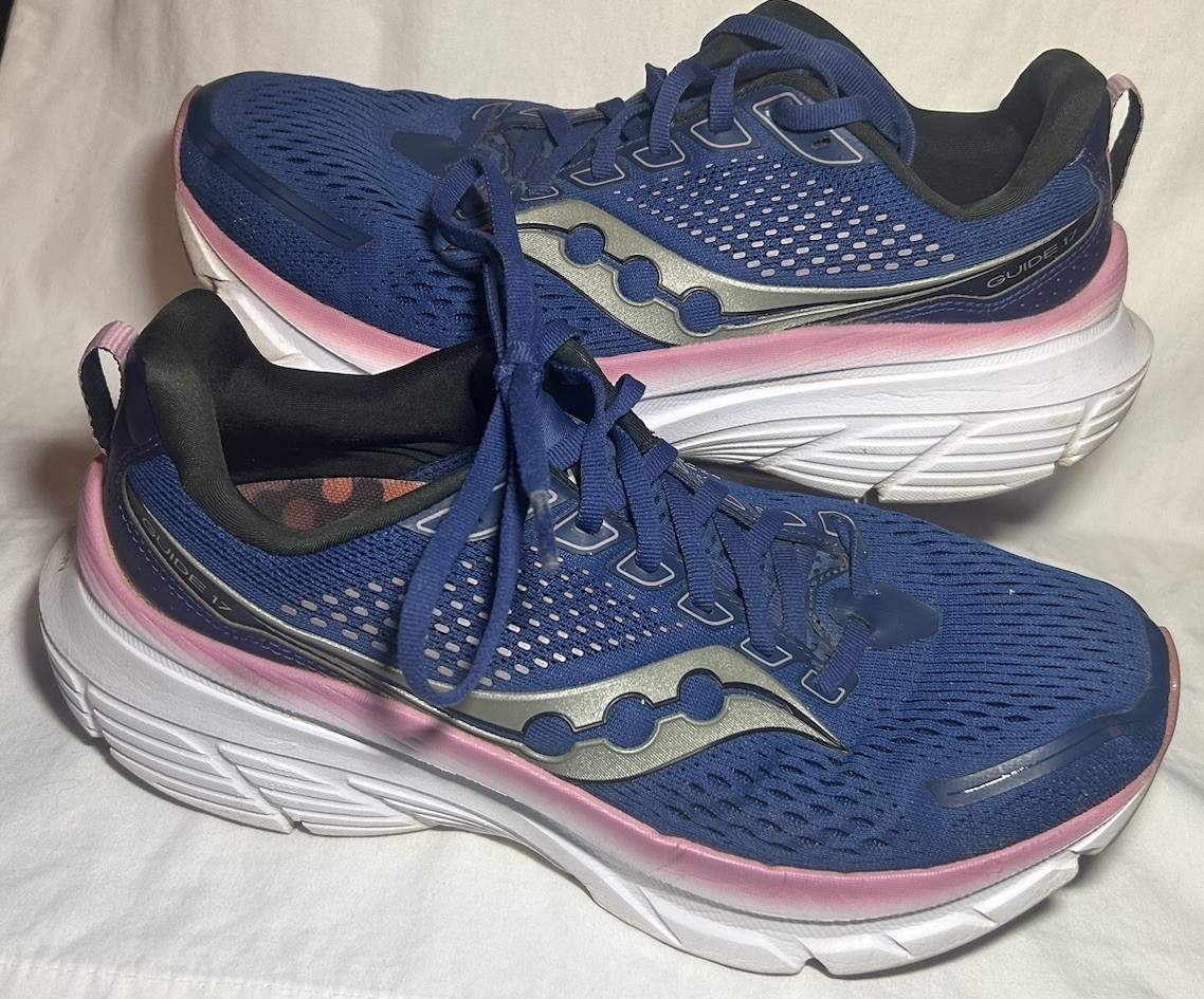 Saucony Guide 17 Shoes Womens Size 9 Navy Orchid Daily Road Jogging Stability